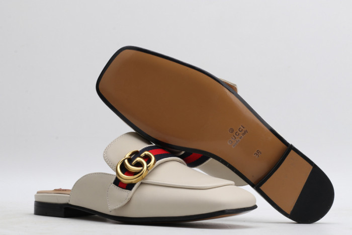 guc loafer