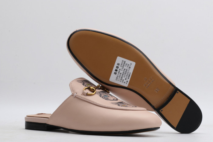 guc loafer
