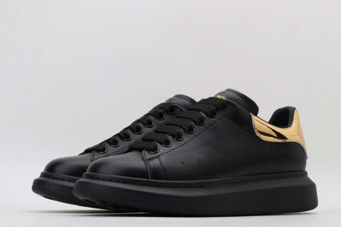 alex mcqu sneakers