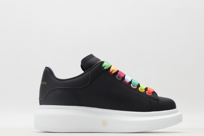 alex mcqu sneakers