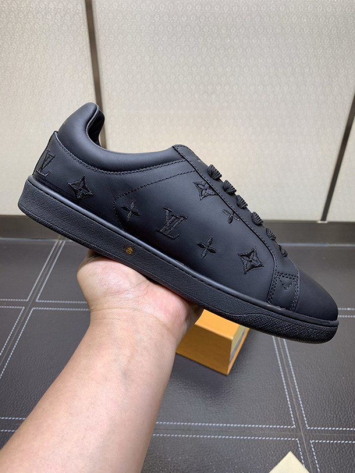 lovt sneaker