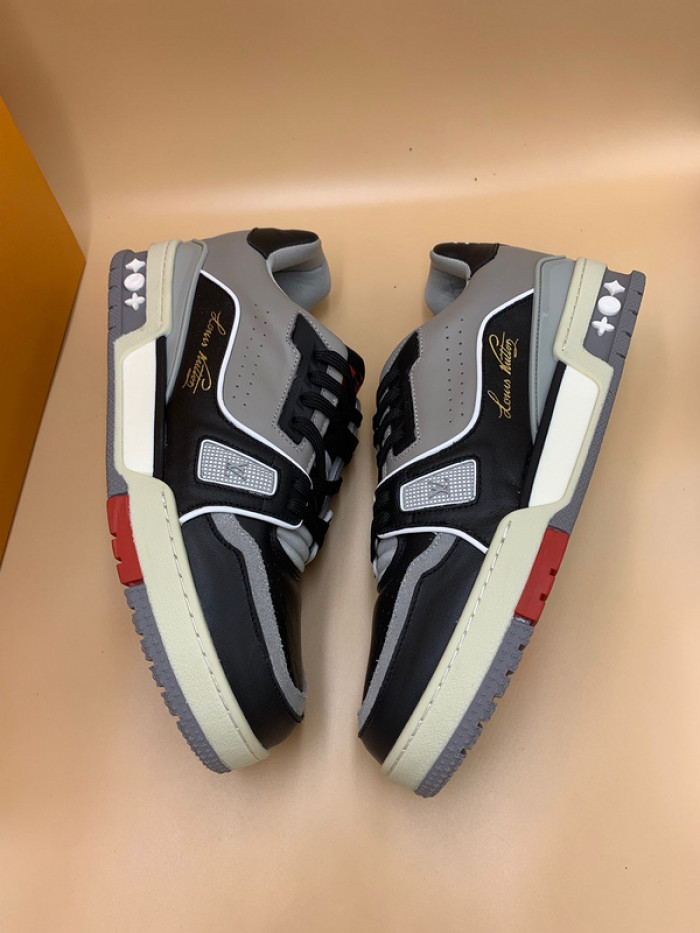 lovt sneaker