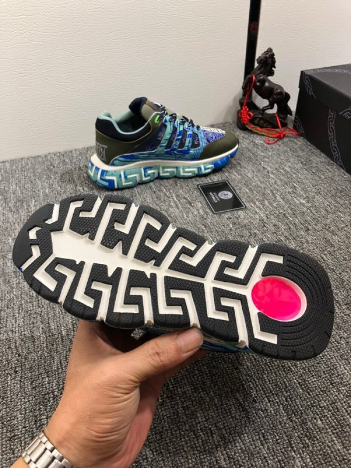 vse chain reaction blue sneaker